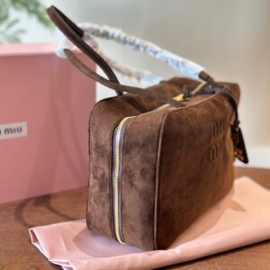 MiuMiu 2024 Autumn-Winter Chocolate colored briefcase (5)